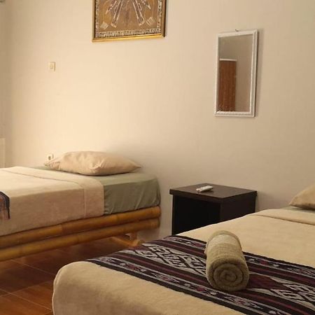 Selong Belanak Bungalows Selong Blanak Exterior foto