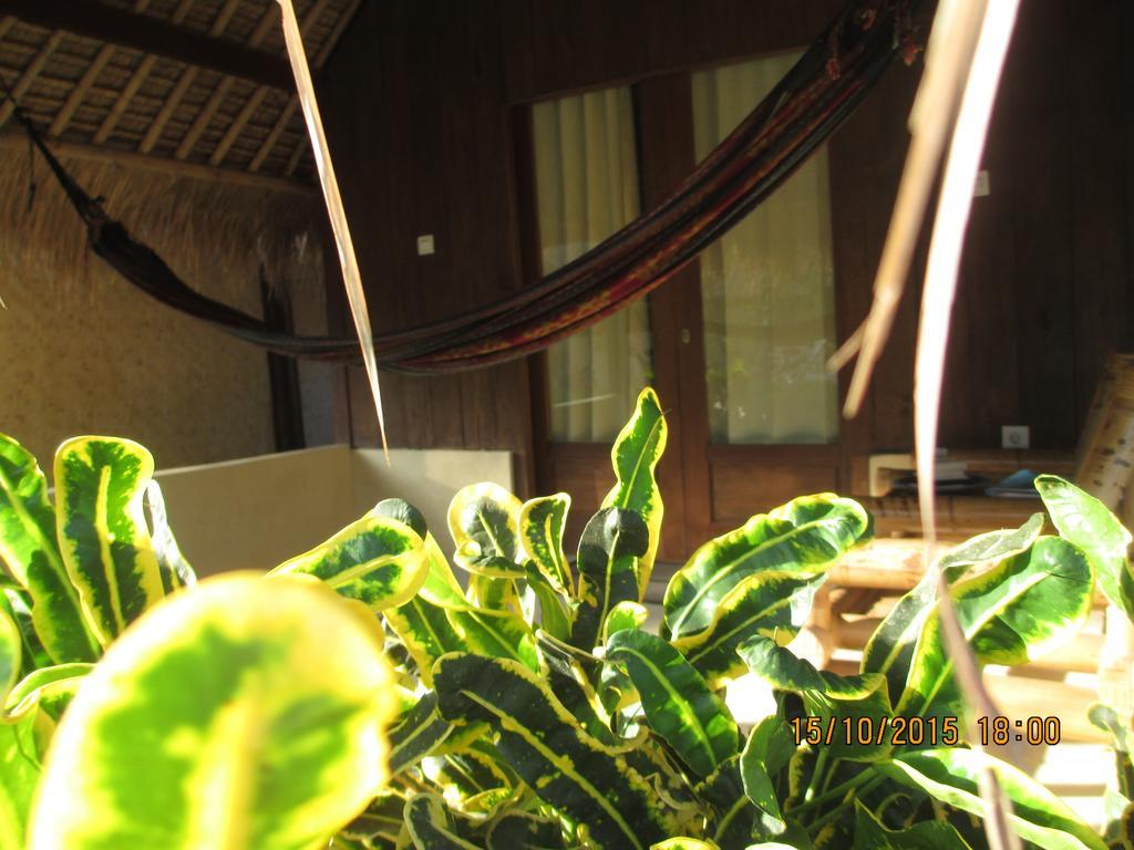 Selong Belanak Bungalows Selong Blanak Exterior foto