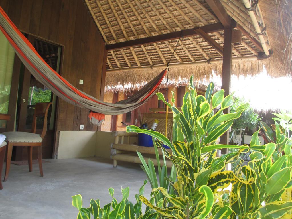 Selong Belanak Bungalows Selong Blanak Exterior foto