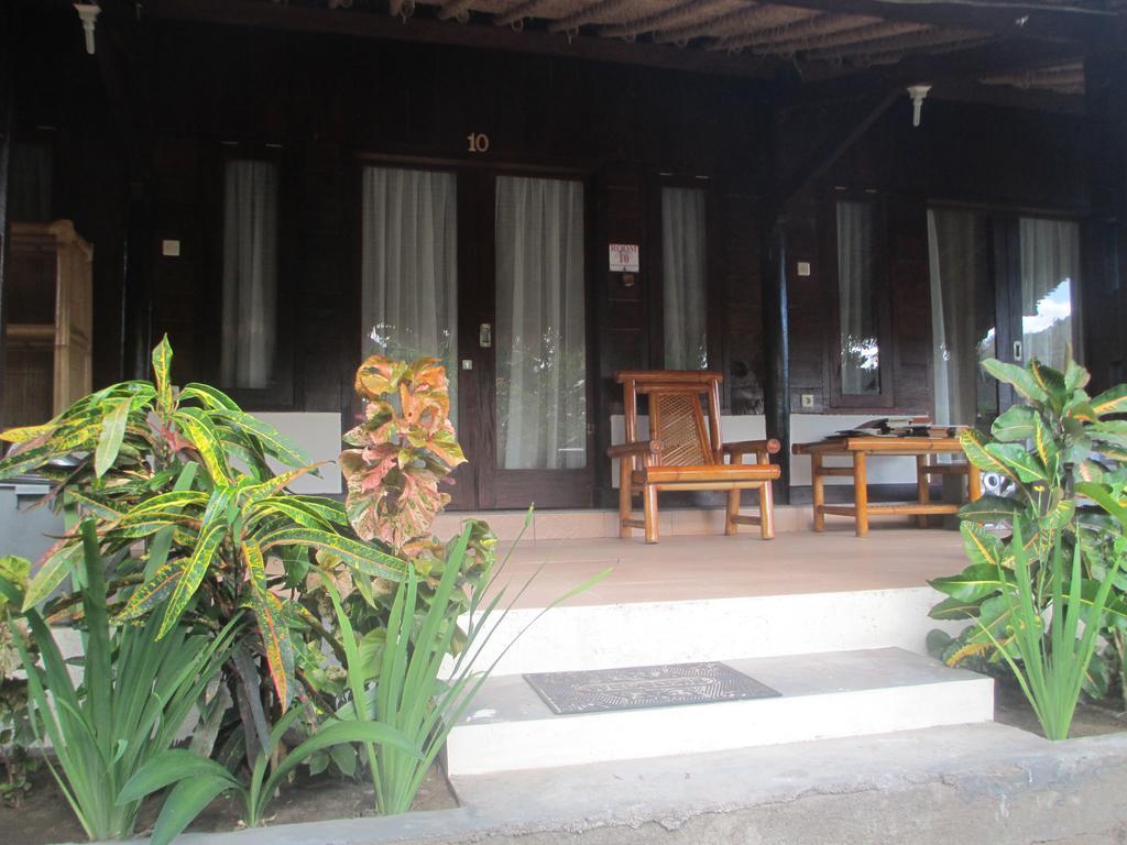 Selong Belanak Bungalows Selong Blanak Exterior foto