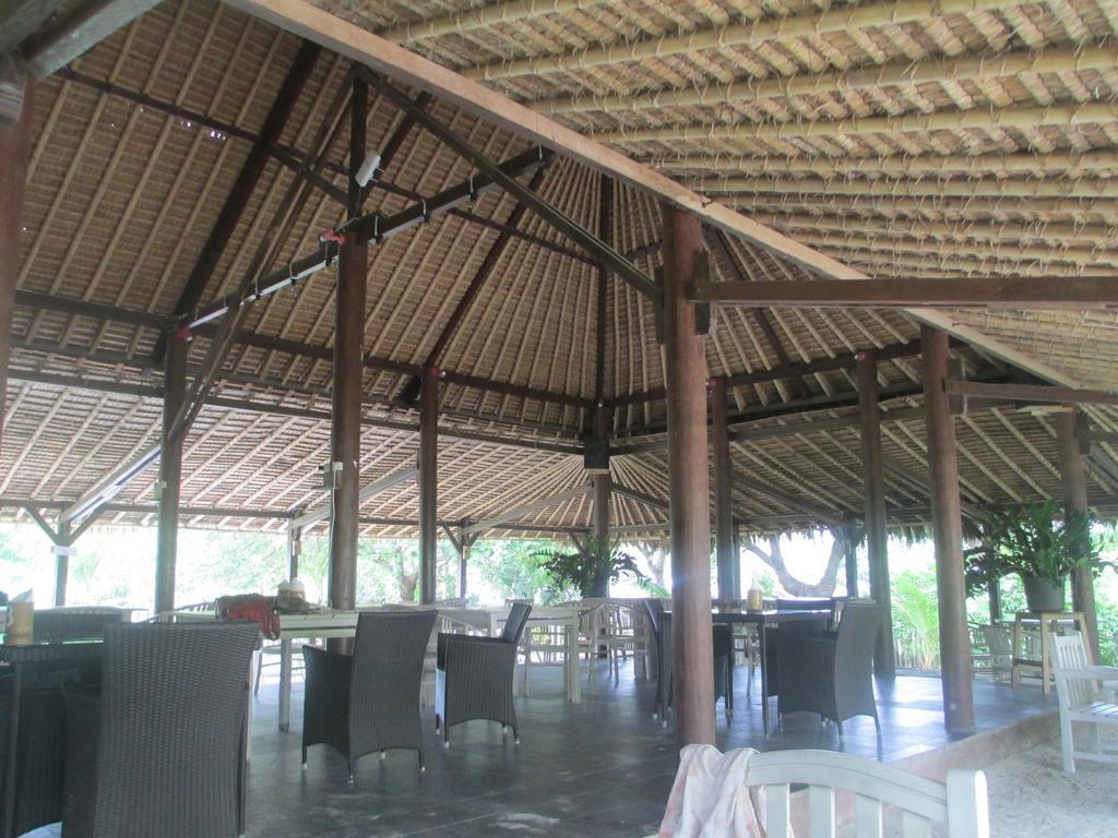 Selong Belanak Bungalows Selong Blanak Exterior foto