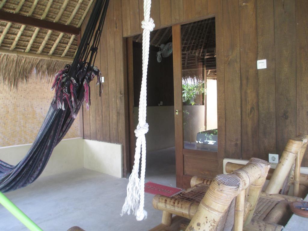 Selong Belanak Bungalows Selong Blanak Exterior foto
