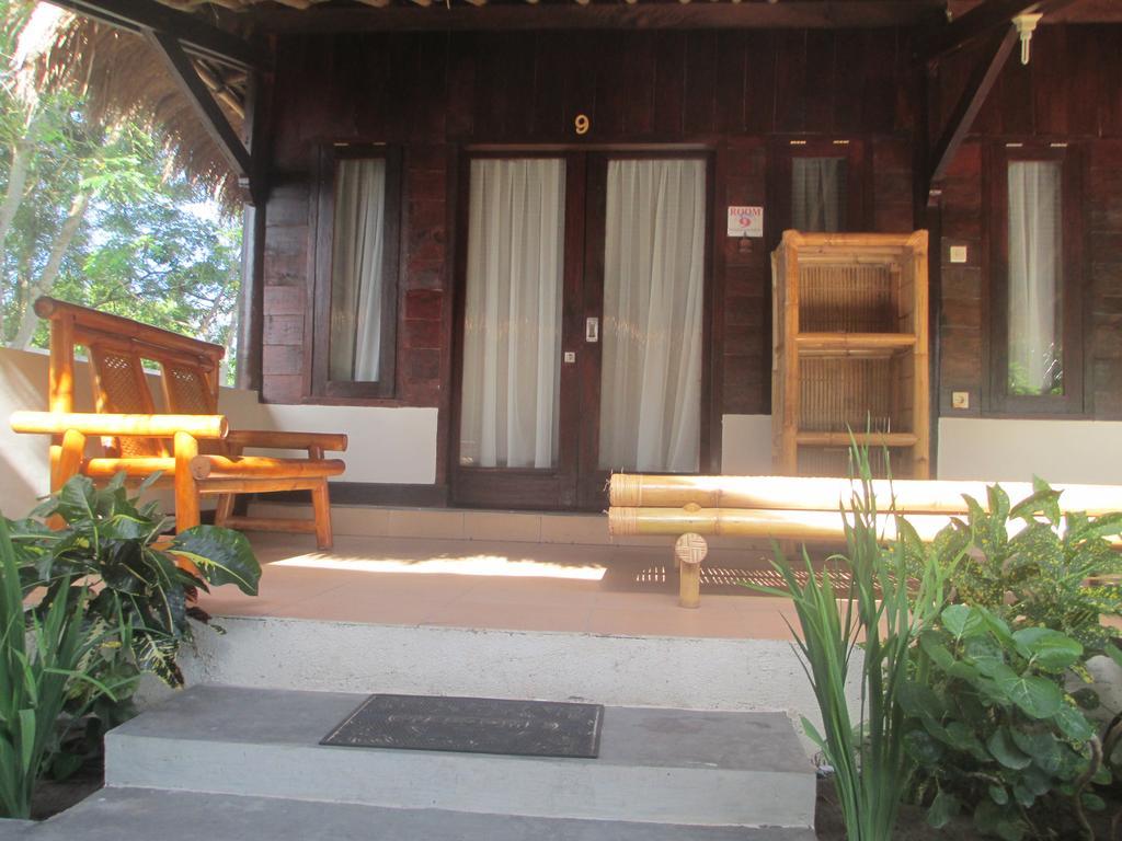 Selong Belanak Bungalows Selong Blanak Exterior foto